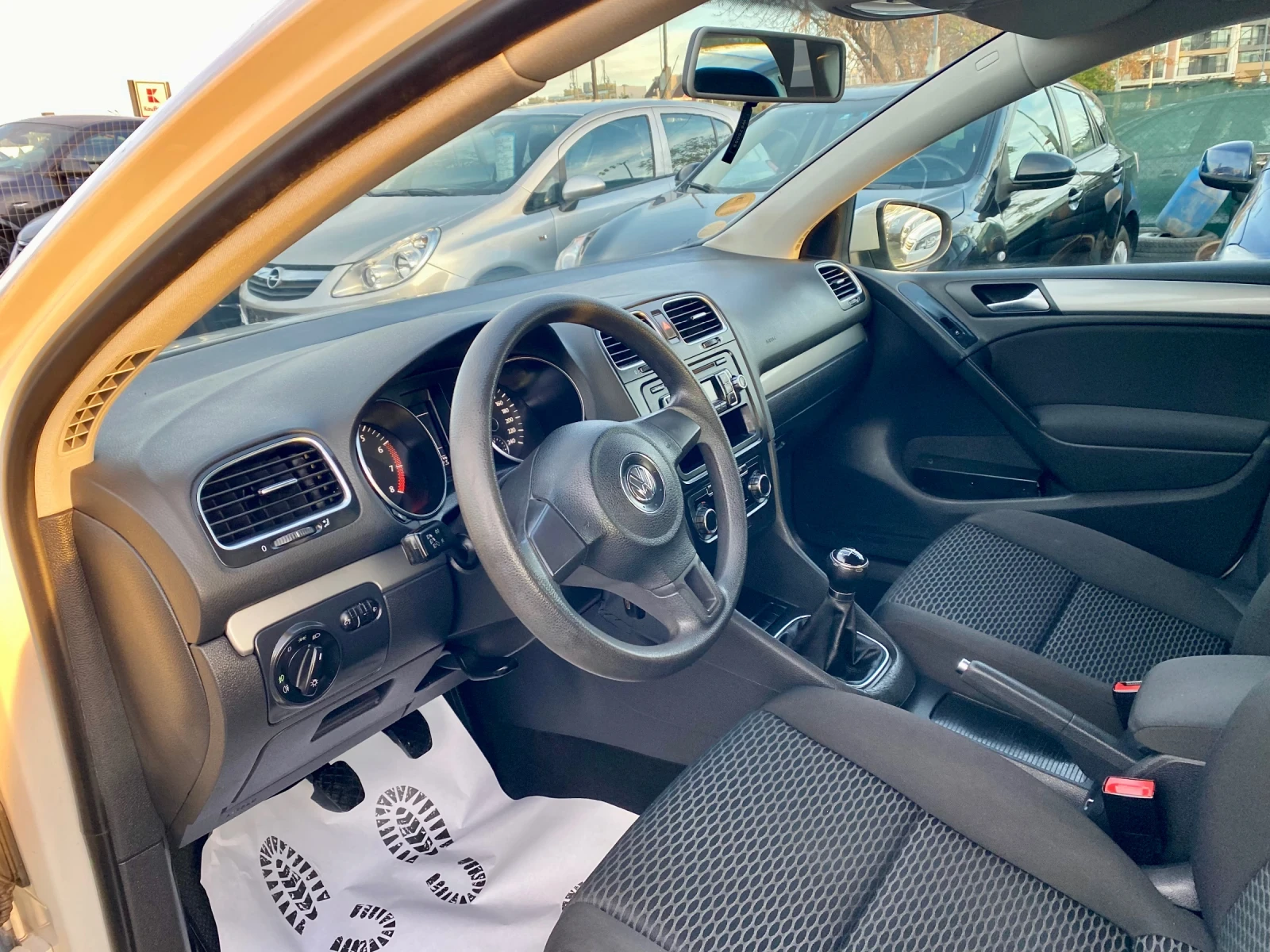 VW Golf | Mobile.bg   8