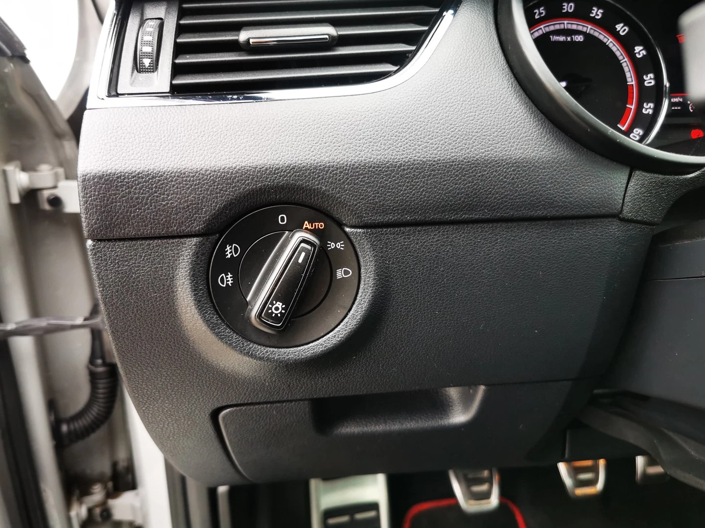 Skoda Octavia RS 2.0 TDI 184ks MT6 | Mobile.bg � ����������� 12