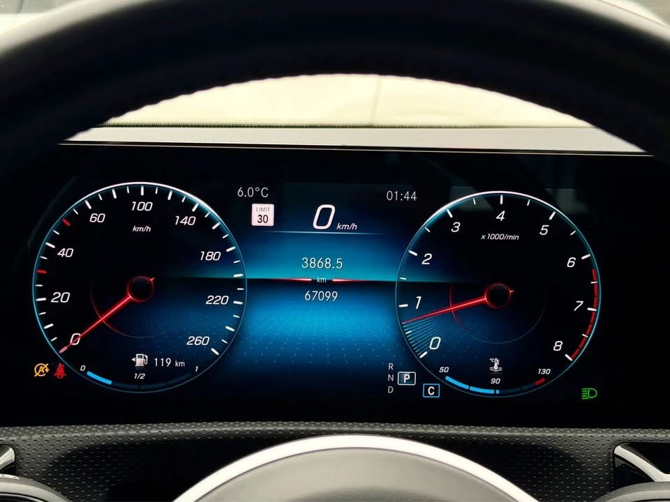 Mercedes-Benz A 220 * * 4MATIC* * Sedan* * AMG Night Package* *  | Mobile.bg � ����������� 11