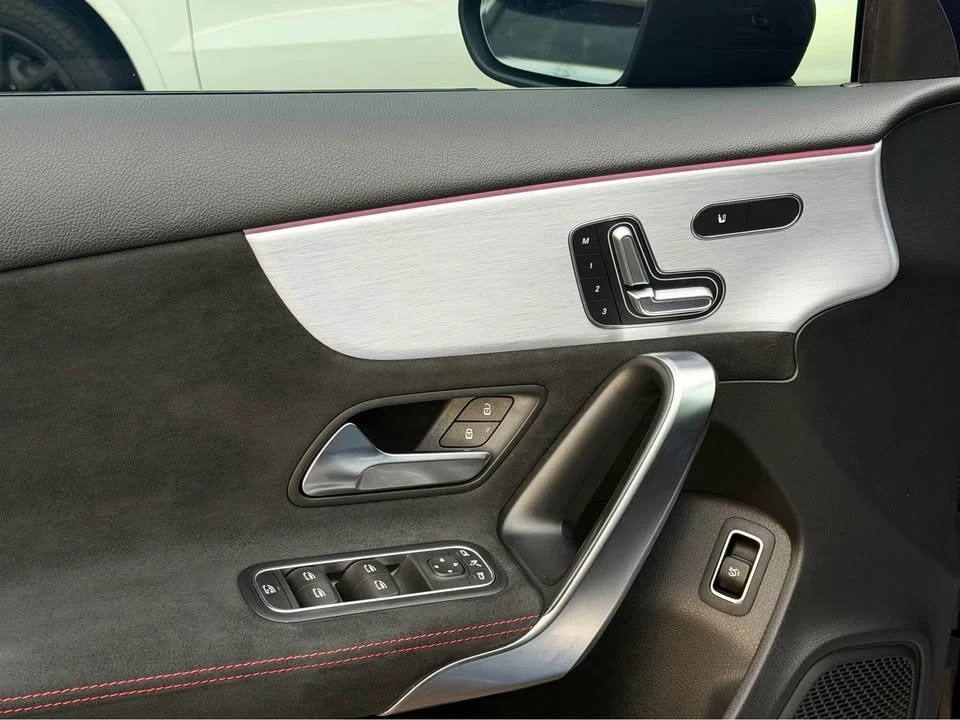 Mercedes-Benz A 220 * * 4MATIC* * Sedan* * AMG Night Package* *  | Mobile.bg � ����������� 13