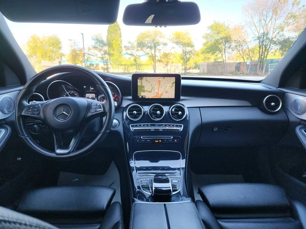 Mercedes-Benz C 400 AMG Line * HeadUp *  AвтоКредит * ЦЕНА ДО БГ, снимка 12 - Автомобили и джипове - 54480157