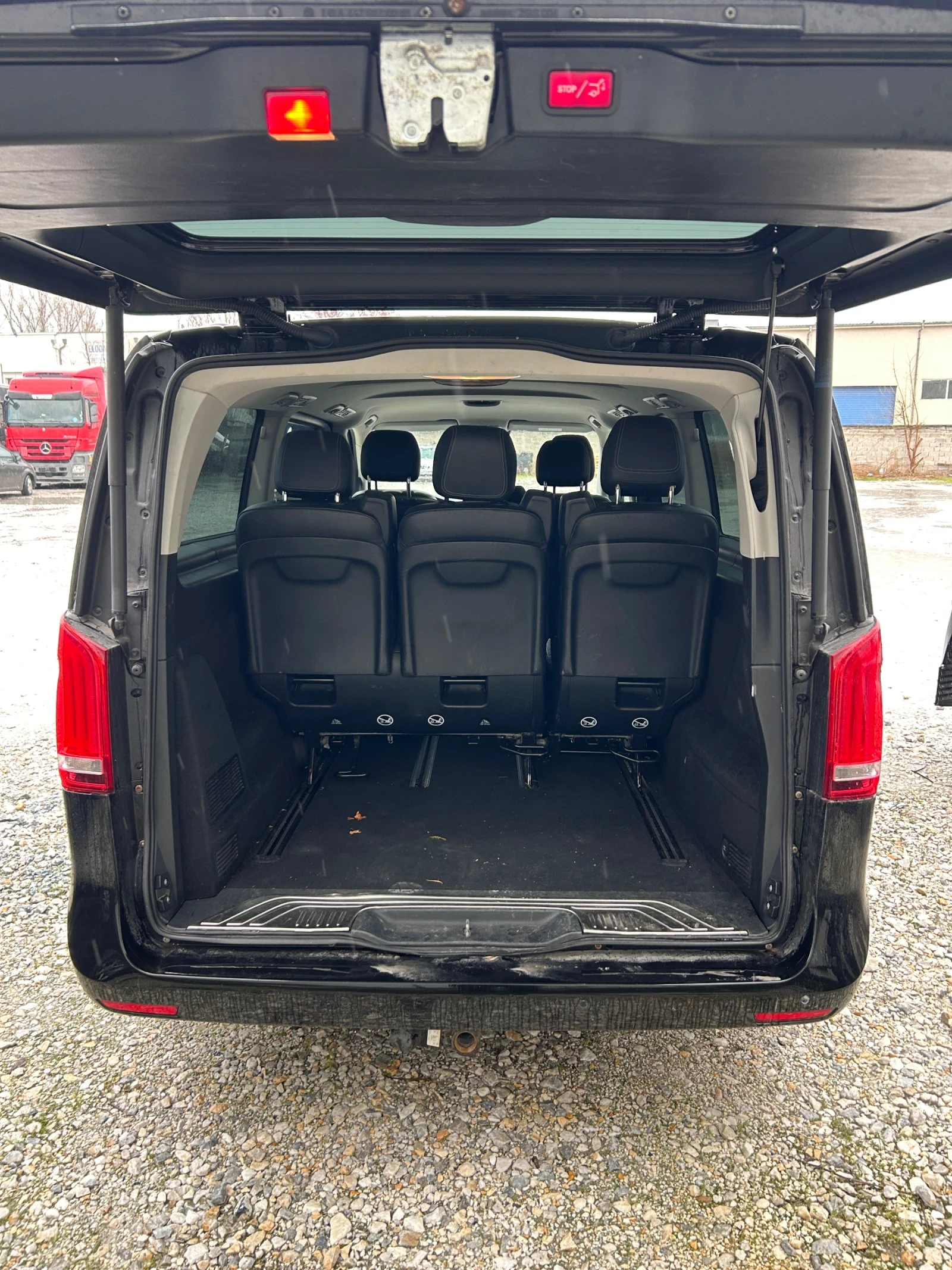 Mercedes-Benz Viano 2.2 НОВ ВНОС от Германия, снимка 13 - Автомобили и джипове - 54720167