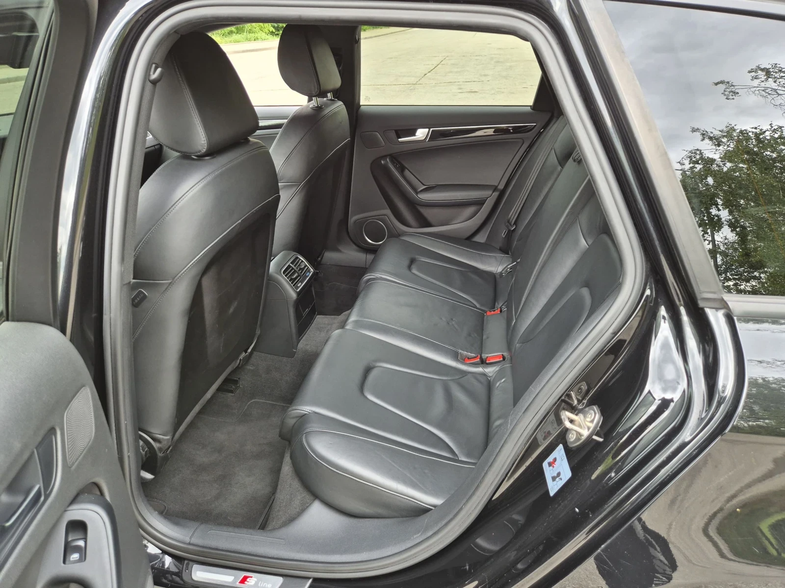 Audi A4 3.0TDI 3xS Line Quattro Keyless Камера B&O, снимка 14 - Автомобили и джипове - 54817358