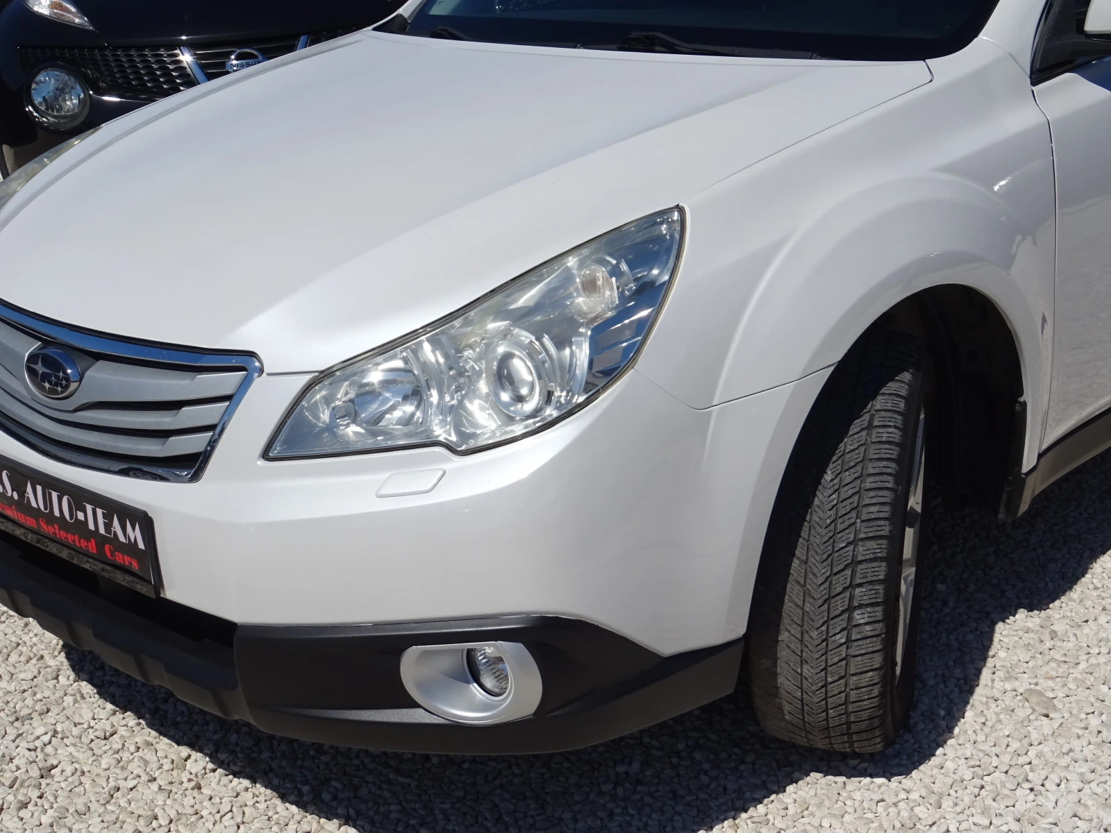 Subaru Outback 2.5i BI-FUEL EXCLUSIVE AUTOMATIC | 4x4, снимка 17 - Автомобили и джипове - 55992395