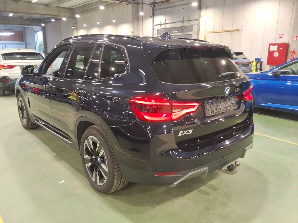 BMW iX3 80kWh, снимка 4 - Автомобили и джипове - 56127035