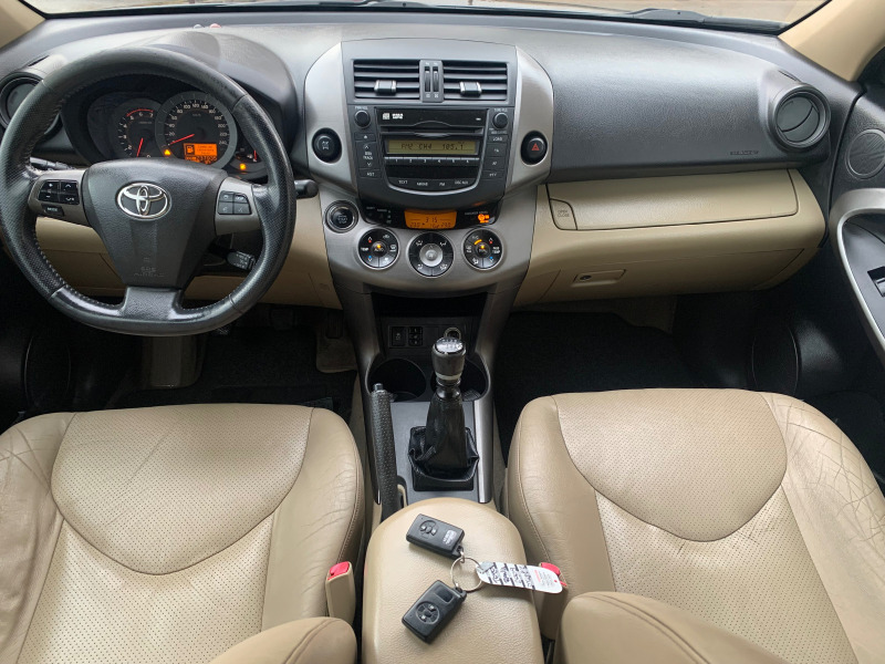 Toyota Rav4 D-4D Facelift , снимка 10 - Автомобили и джипове - 46302074