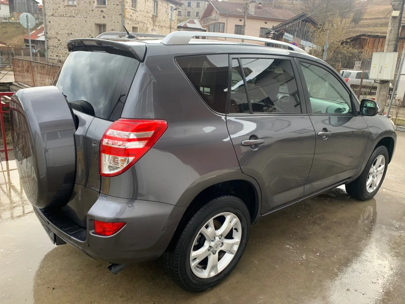 Toyota Rav4 D-4D Facelift , снимка 4 - Автомобили и джипове - 47613559