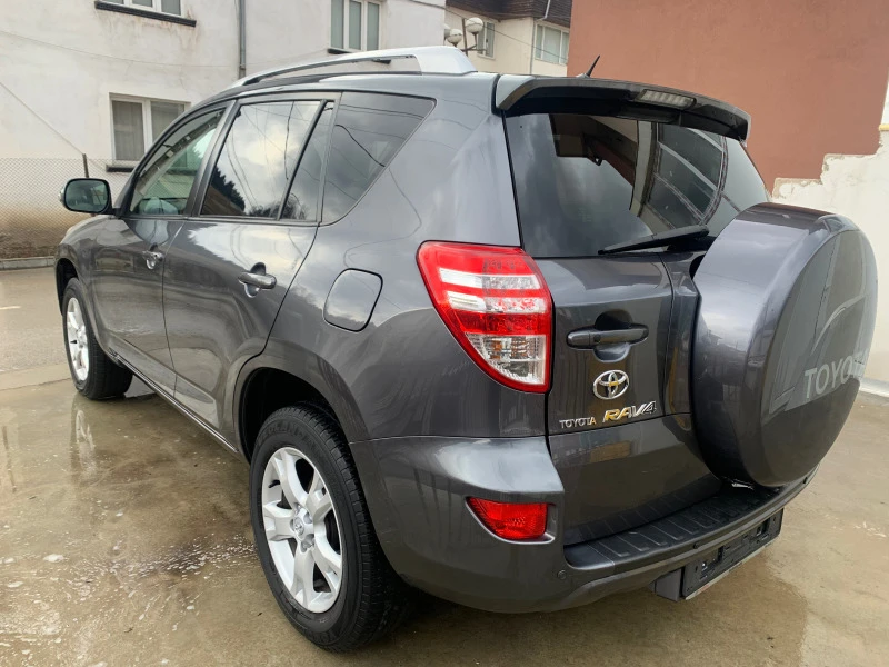 Toyota Rav4 D-4D Facelift , снимка 3 - Автомобили и джипове - 47613559