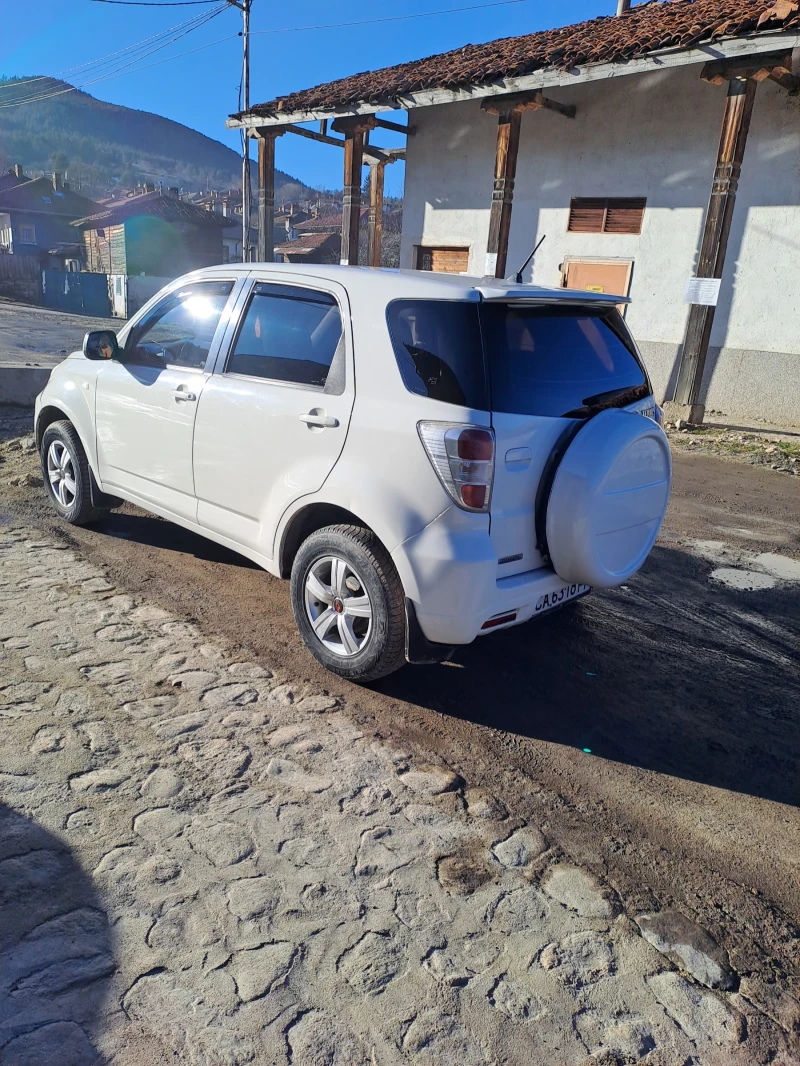 Daihatsu Terios 1.5газ, бензин, кожа, снимка 8 - Автомобили и джипове - 47679760