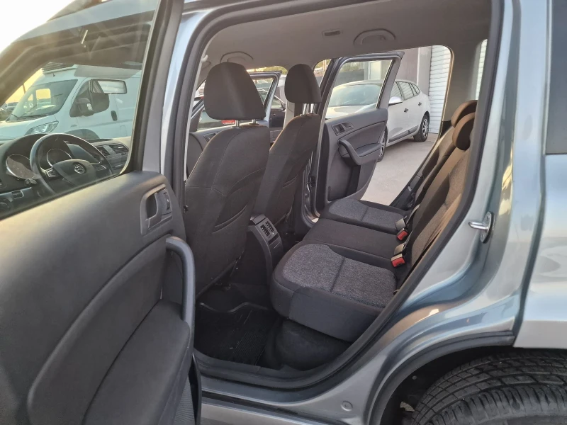 Skoda Yeti 2.0TDI-10%, снимка 14 - Автомобили и джипове - 51826551