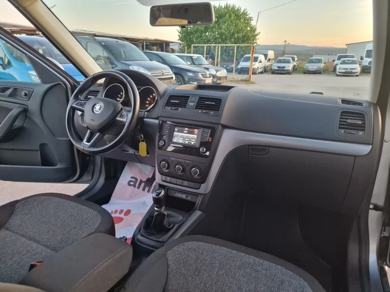 Skoda Yeti 2.0TDI-10%, снимка 12 - Автомобили и джипове - 51826551