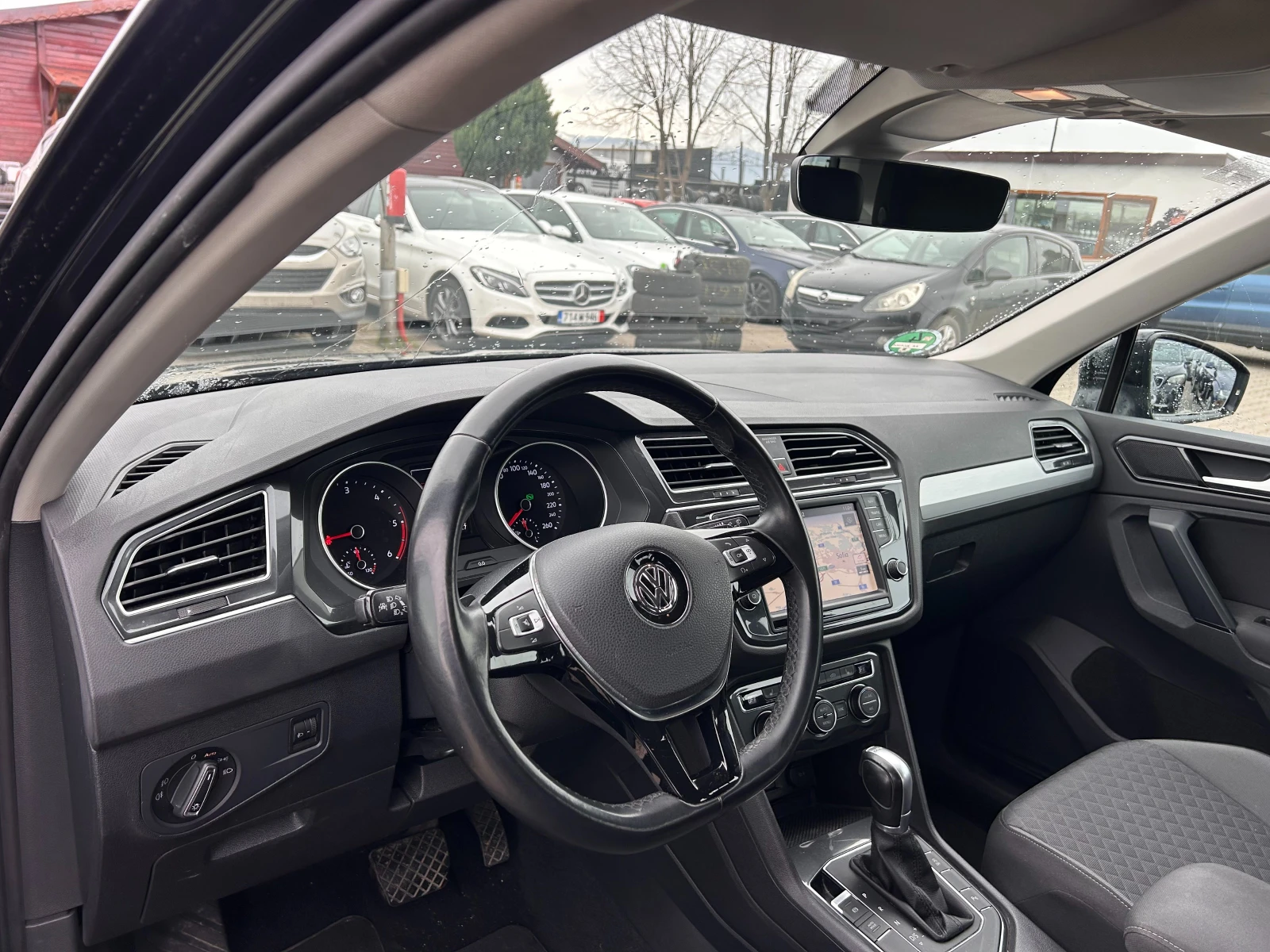 VW Tiguan 2.0TDI AVTOMAT/NAVI EURO 6 | Mobile.bg   11