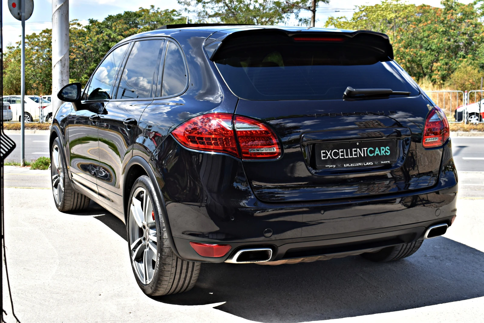 Porsche Cayenne 3.0D* СМЕНЕНИ-ВЕРИГИ* ПРУЖИНИ* ПАНОРАМА - изображение 4