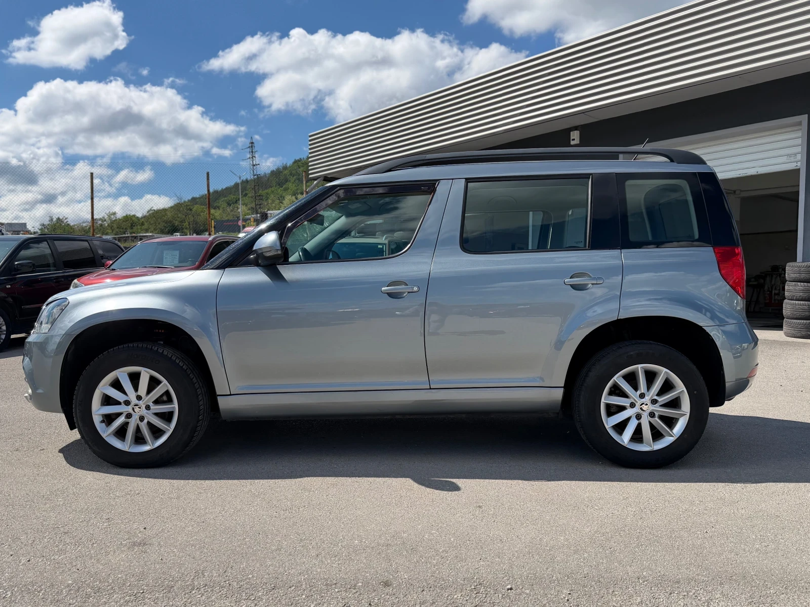 Skoda Yeti 2.0TDI, снимка 8 - Автомобили и джипове - 51826551