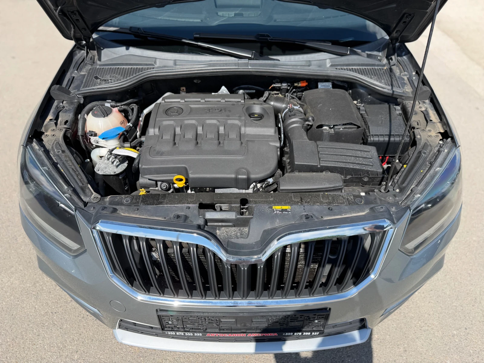 Skoda Yeti 2.0TDI, снимка 16 - Автомобили и джипове - 51826551