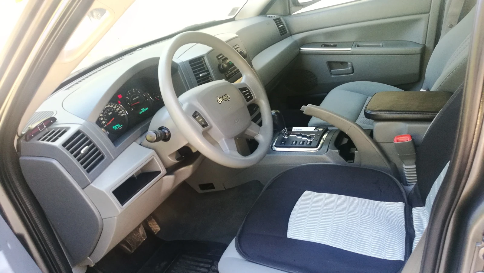 Jeep Grand cherokee LAREDO | Mobile.bg — изображение 4