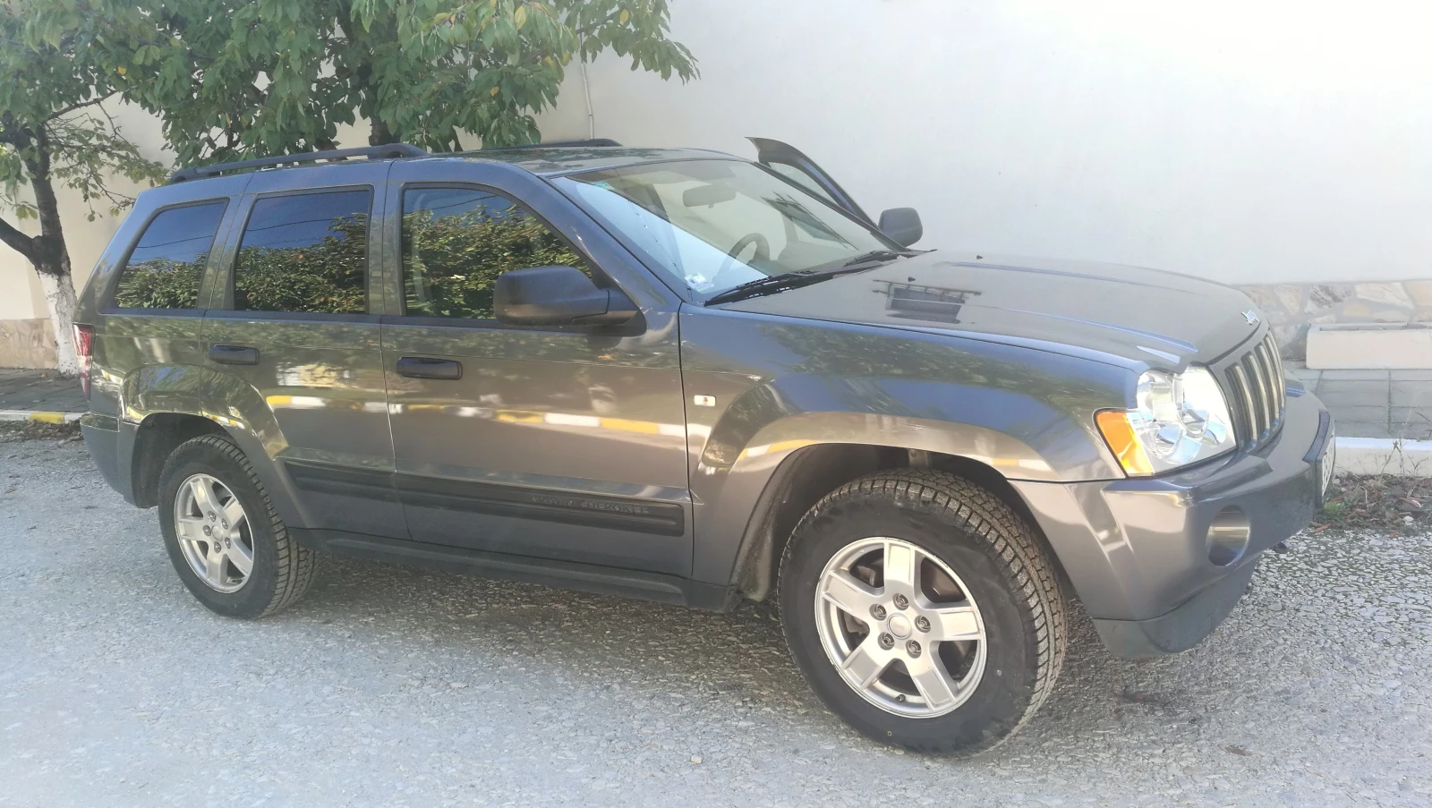 Jeep Grand cherokee LAREDO | Mobile.bg — изображение 2