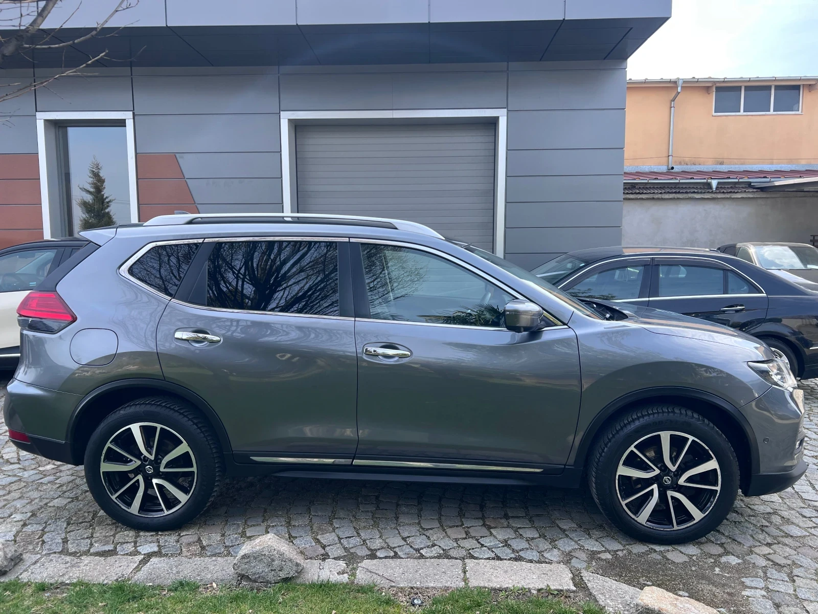 Nissan X-trail 1.7 dci Tekna 4x4 x-tronic Facelift, снимка 4 - Автомобили и джипове - 53983055