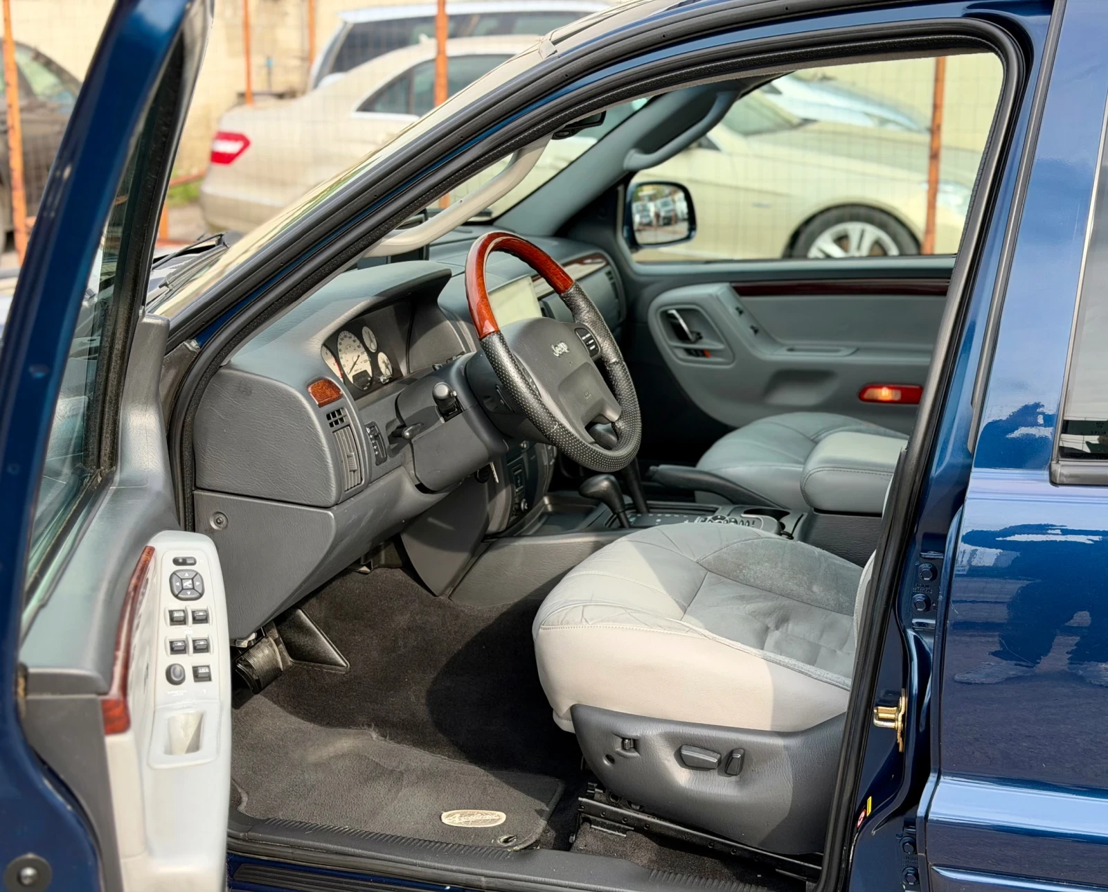 Jeep Grand cherokee 4.7i HO Overland 258�.� 199��� �� ����� ������� | Mobile.bg � ����������� 6