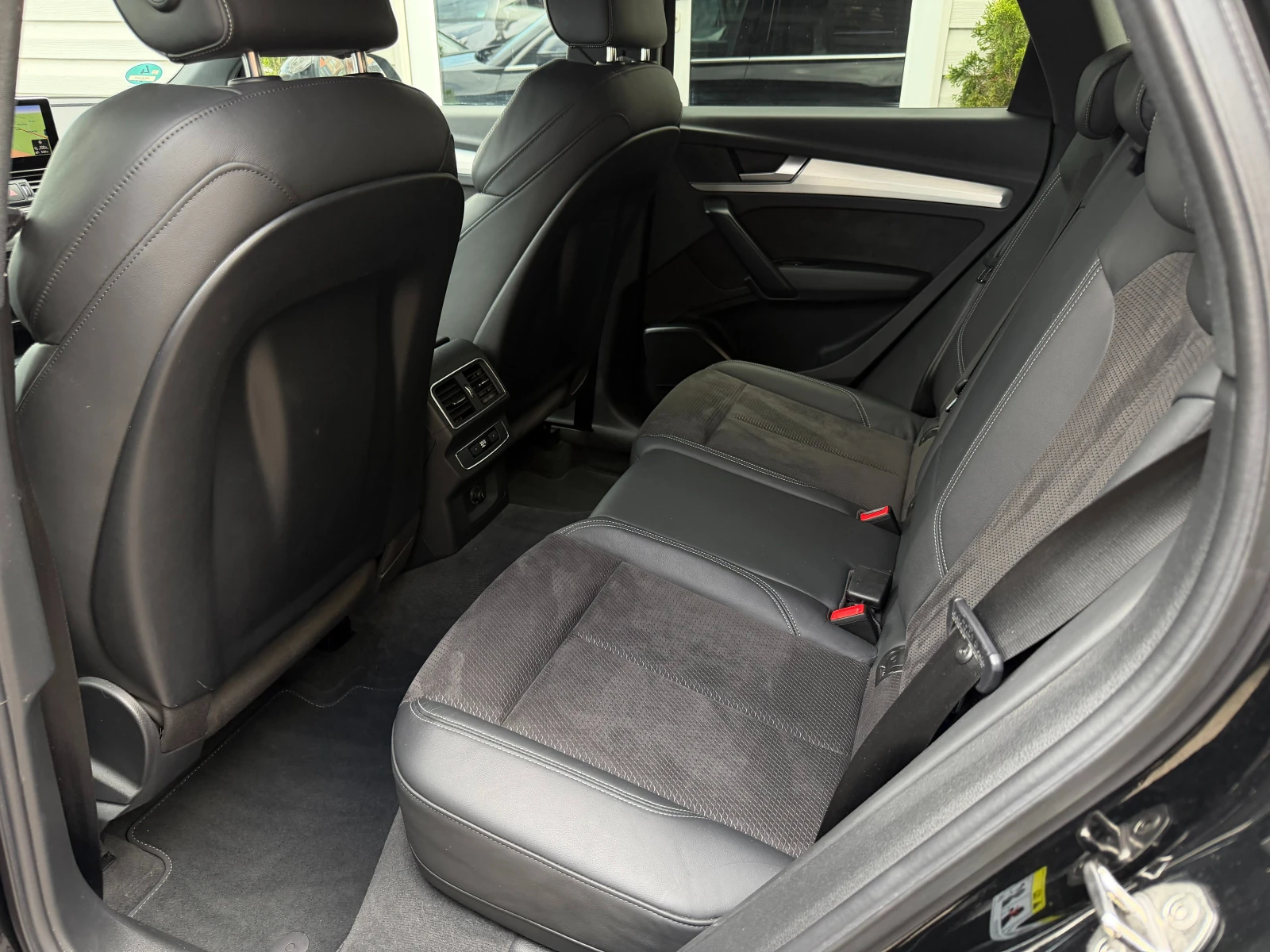 Audi Q5 2.0TDI* S-Line* 190к.с* ПЪЛНА СЕРВИЗНА ИСТОРИЯ В А, снимка 9 - Автомобили и джипове - 54415968