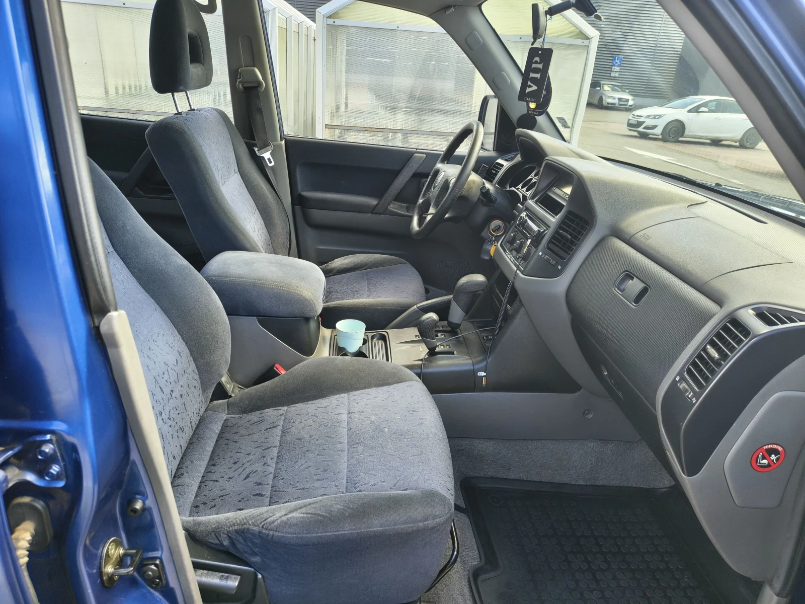 Mitsubishi Pajero 3.2  DiD, снимка 10 - Автомобили и джипове - 55152141