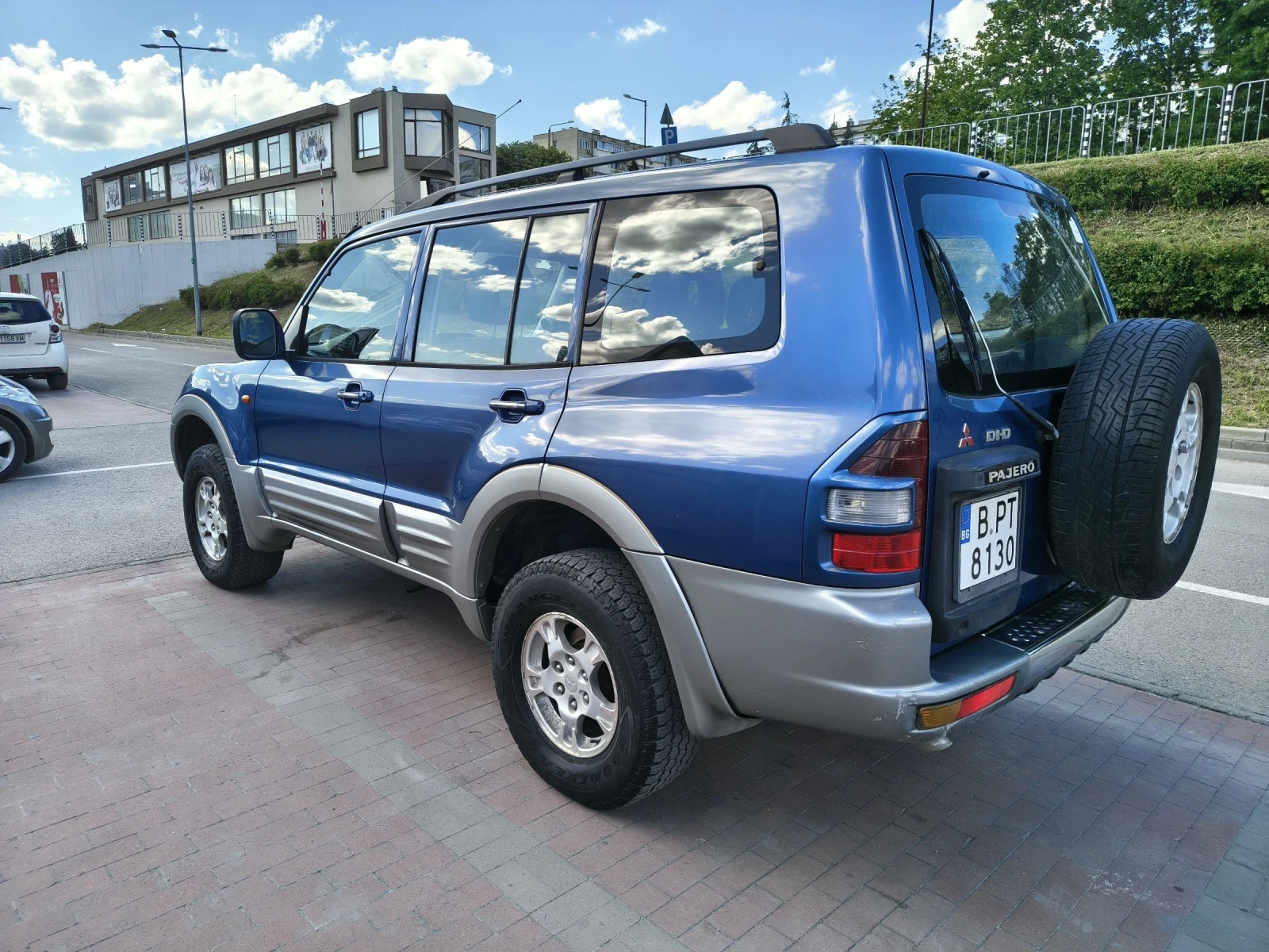 Mitsubishi Pajero 3.2  DiD, снимка 5 - Автомобили и джипове - 55152141