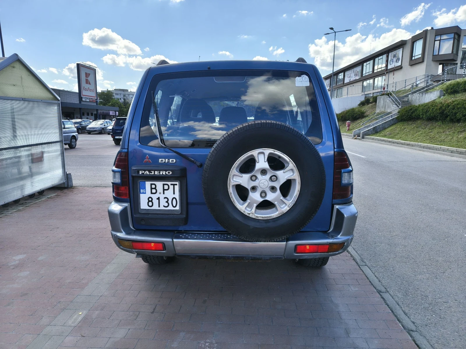 Mitsubishi Pajero 3.2  DiD, снимка 7 - Автомобили и джипове - 55152141