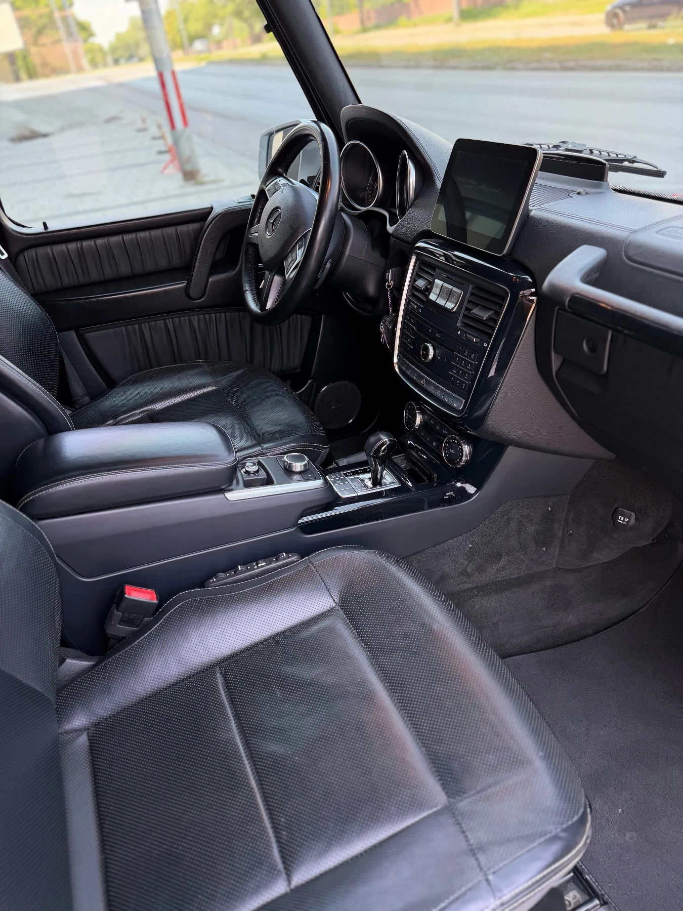 Mercedes-Benz G 500 Designo, снимка 10 - Автомобили и джипове - 55604736