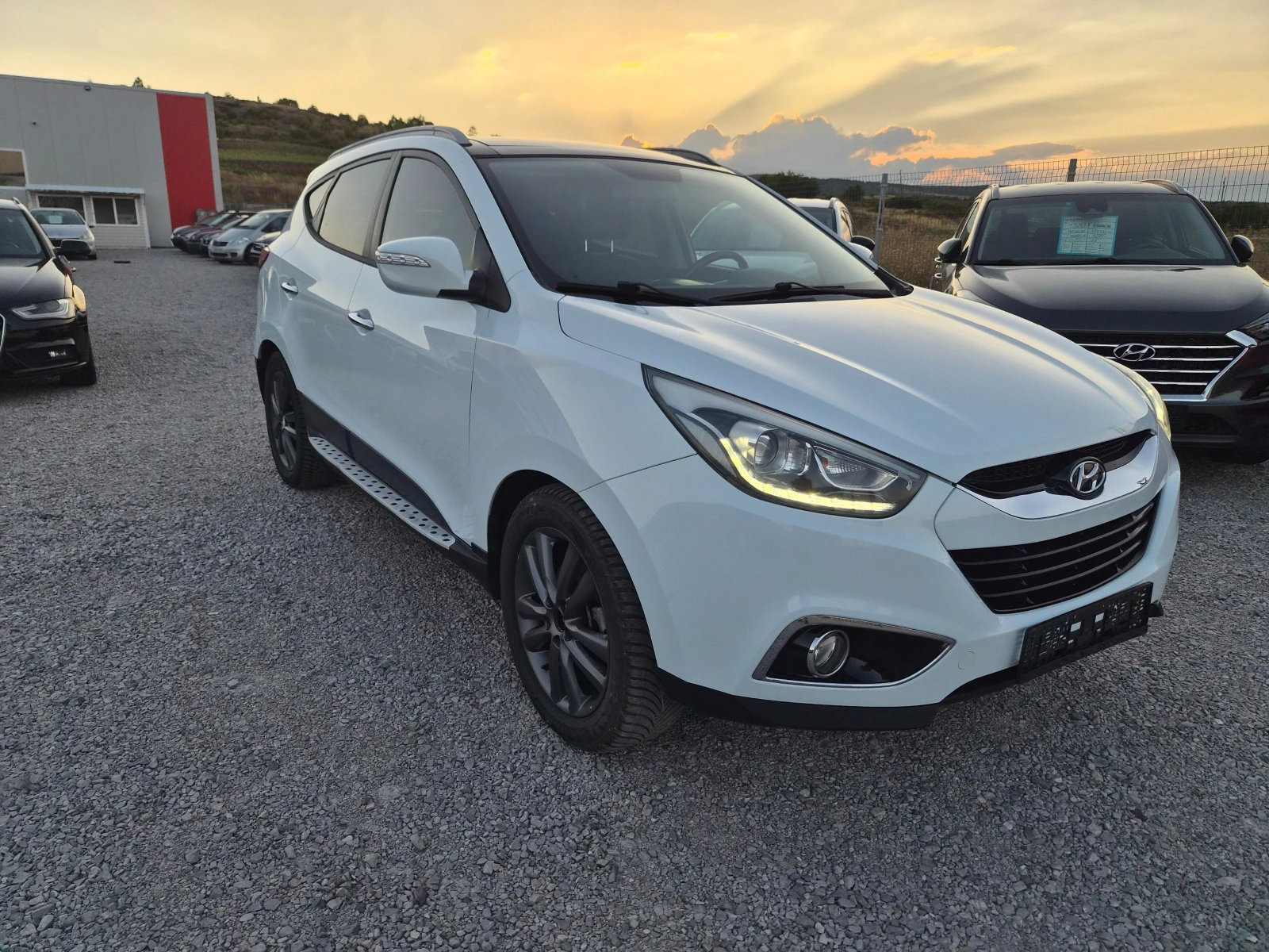 Hyundai IX35  2.0 CRDI-184kc 4х4 / автоматик, снимка 5 - Автомобили и джипове - 56087045