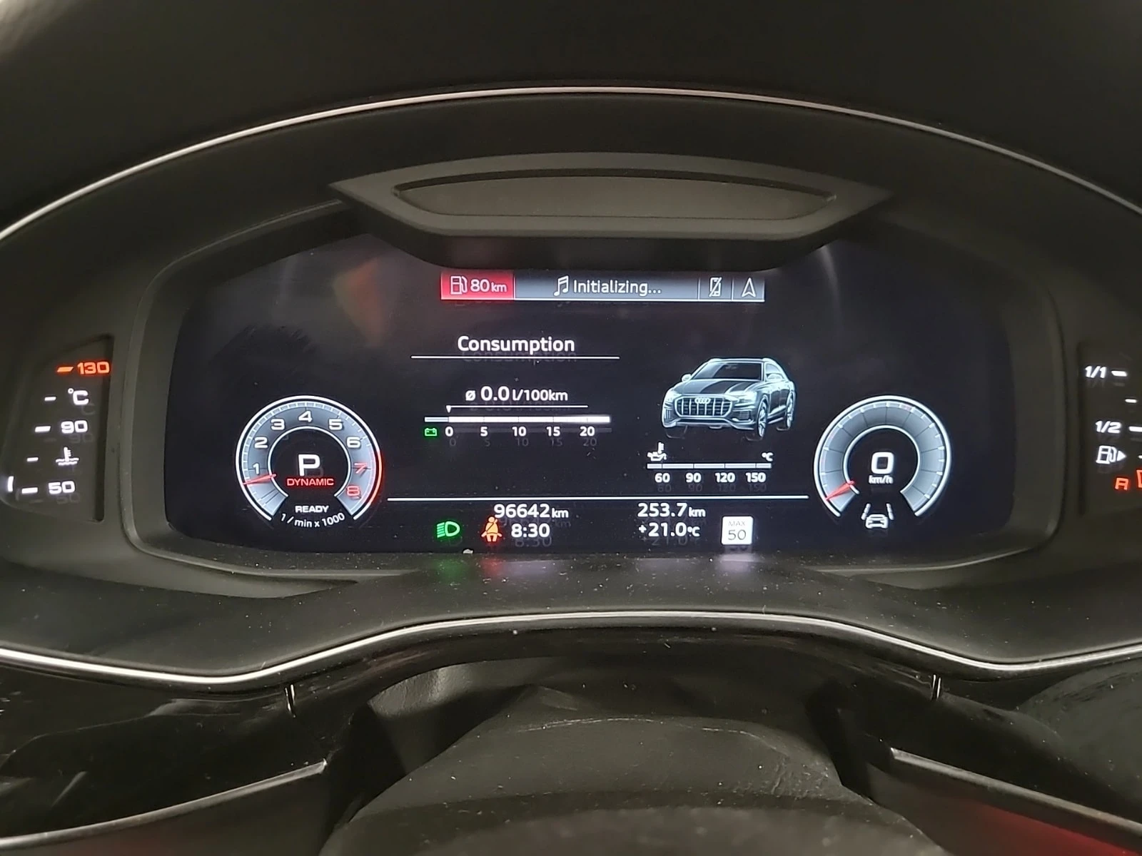 Audi Q8 PROGRESSIV/CARFAX/ПРЕДСТАВИТЕЛСТВО, снимка 9 - Автомобили и джипове - 56122368