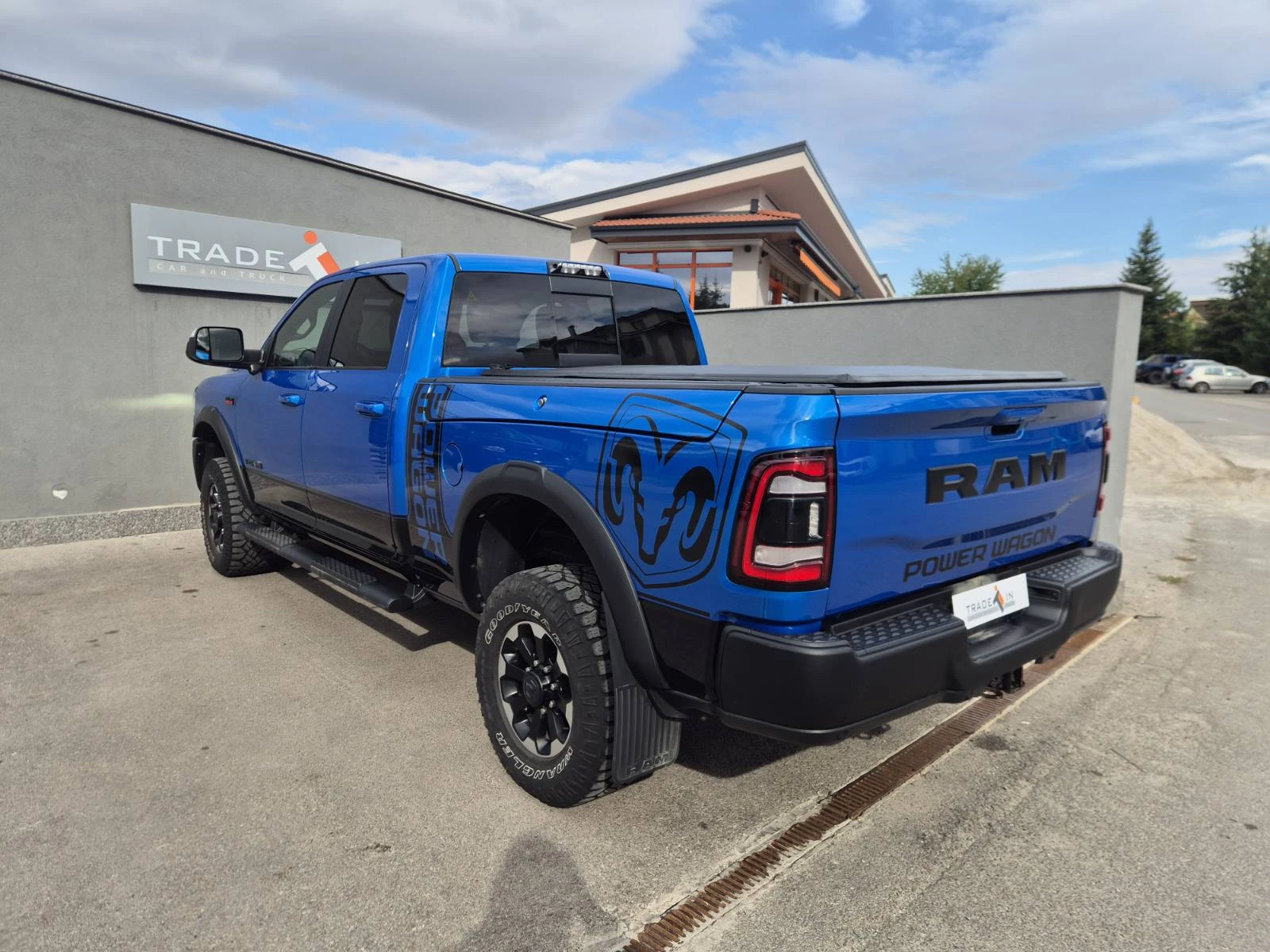 Dodge RAM 2500 Power Wagon, снимка 7 - Автомобили и джипове - 56300831