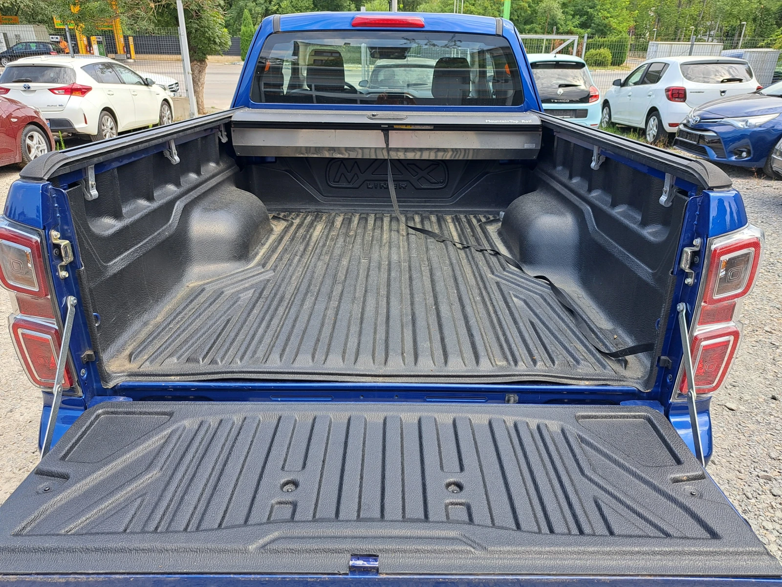 Isuzu D-max DDI* 4x4* LED* �����* ����* ������* ��������* ���� | Mobile.bg � ����������� 10