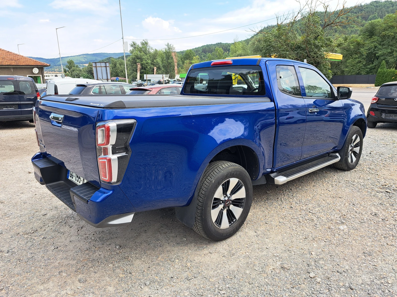 Isuzu D-max DDI* 4x4* LED* �����* ����* ������* ��������* ���� | Mobile.bg � ����������� 2