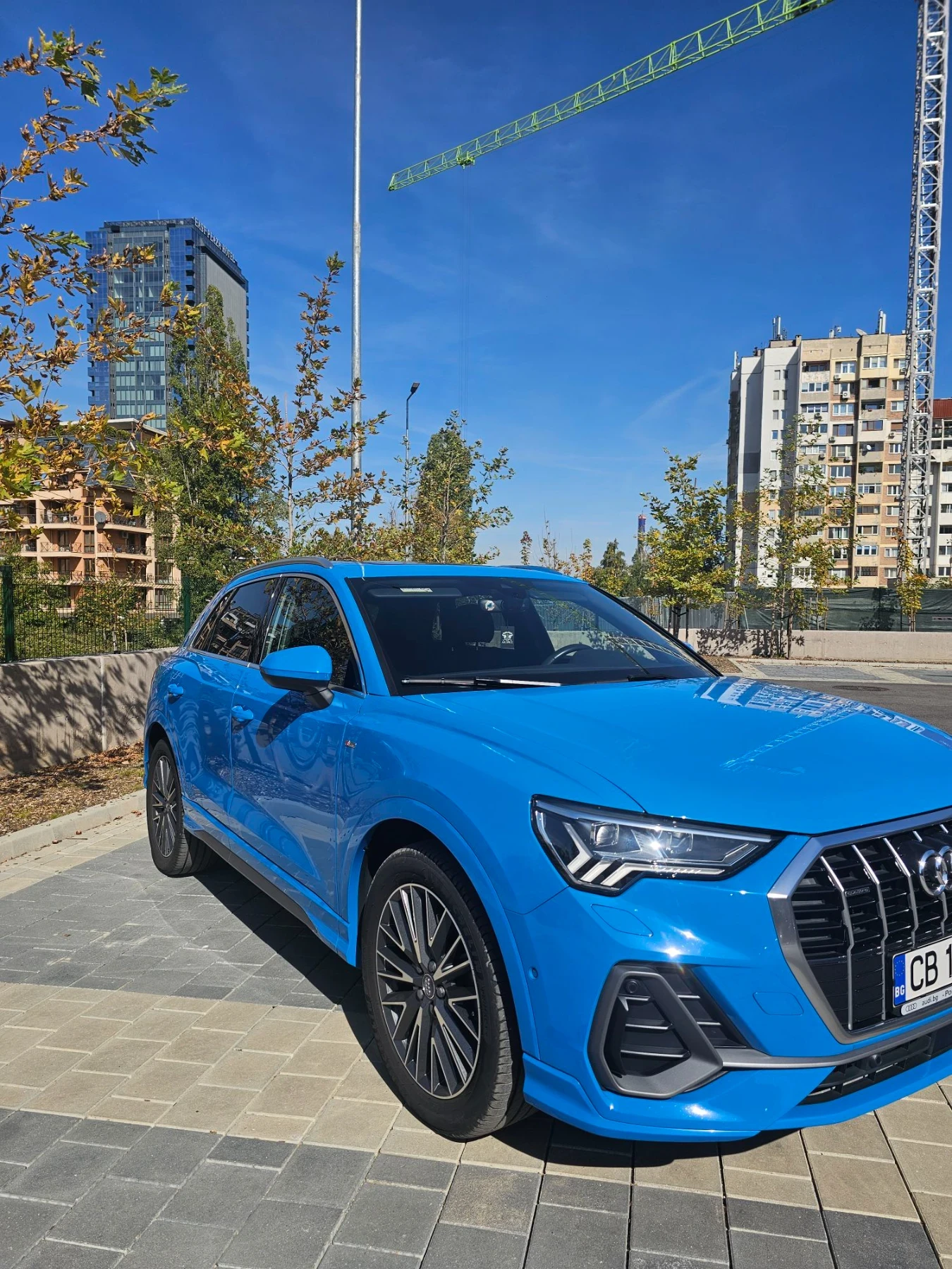 Audi Q3 2.0 TFSI S line, снимка 2 - Автомобили и джипове - 56425256