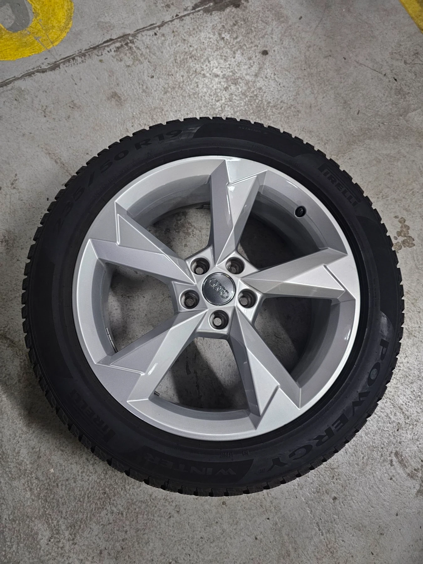 Audi Q3 2.0 TFSI S line, снимка 15 - Автомобили и джипове - 56425256