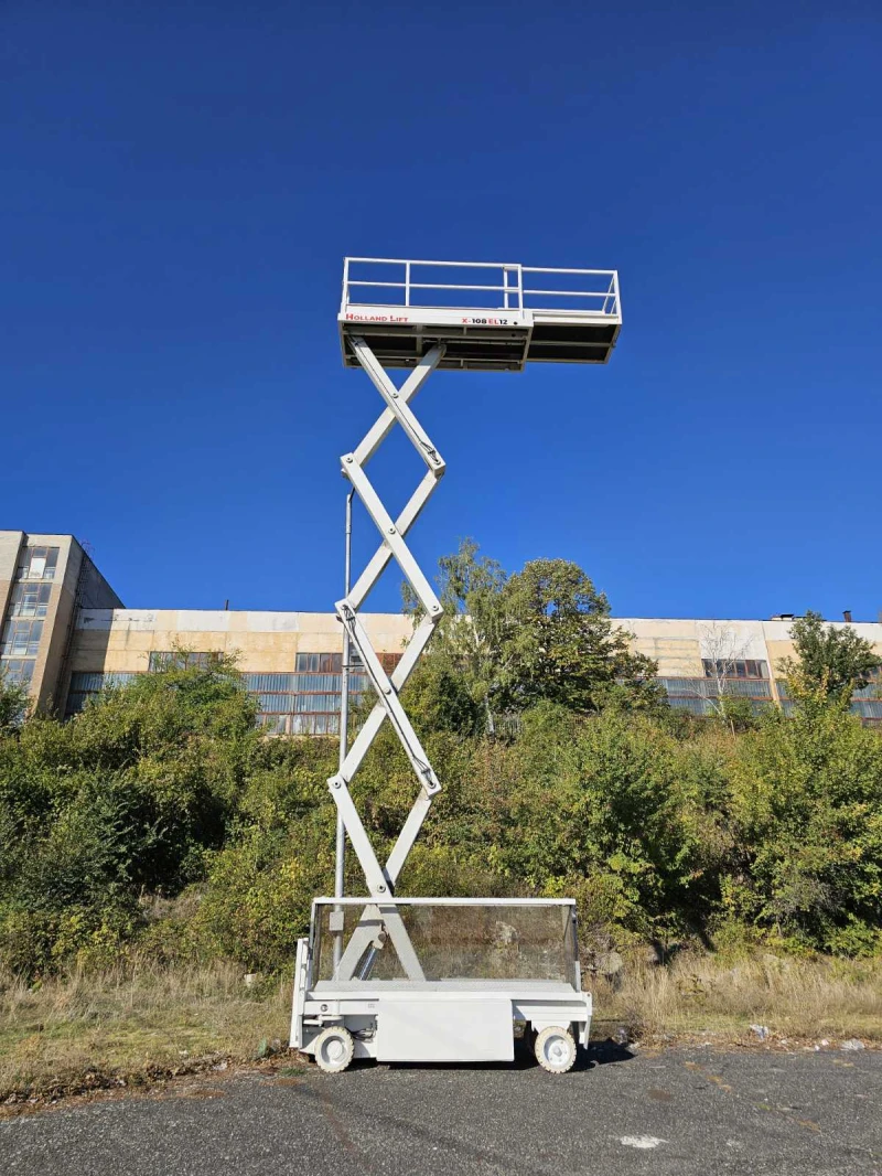 Автовишка Друга марка Holland Lift 108 EL 12, снимка 7 - Индустриална техника - 49161211