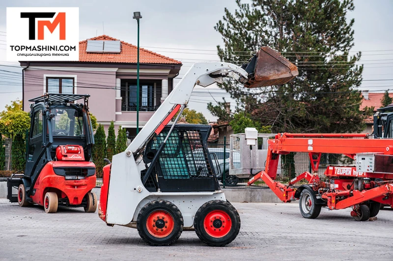 Мини челни товарачи Bobcat S130, снимка 2 - Индустриална техника - 52393699