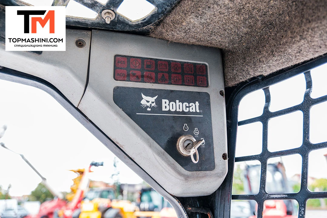 Мини челни товарачи Bobcat S130 - изображение 8