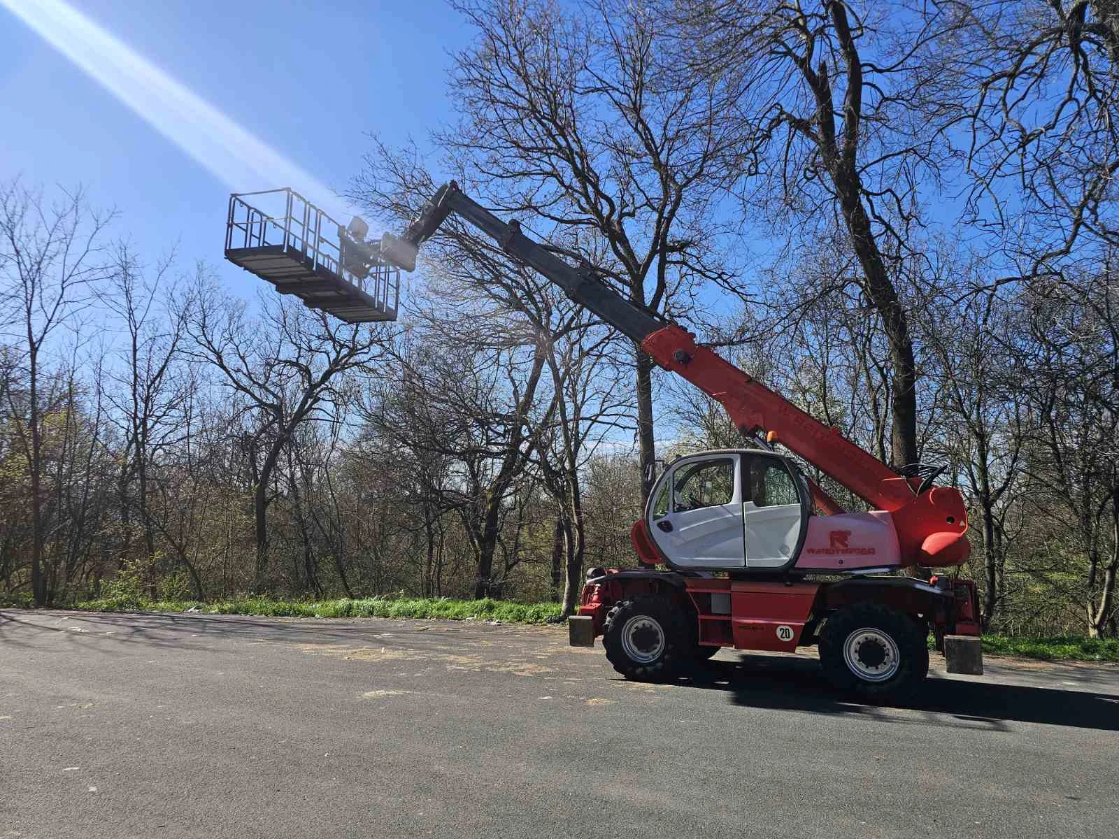 Телескопични товарачи Manitou ROTO MRT 1850 4x4x4, снимка 11 - Индустриална техника - 54195891