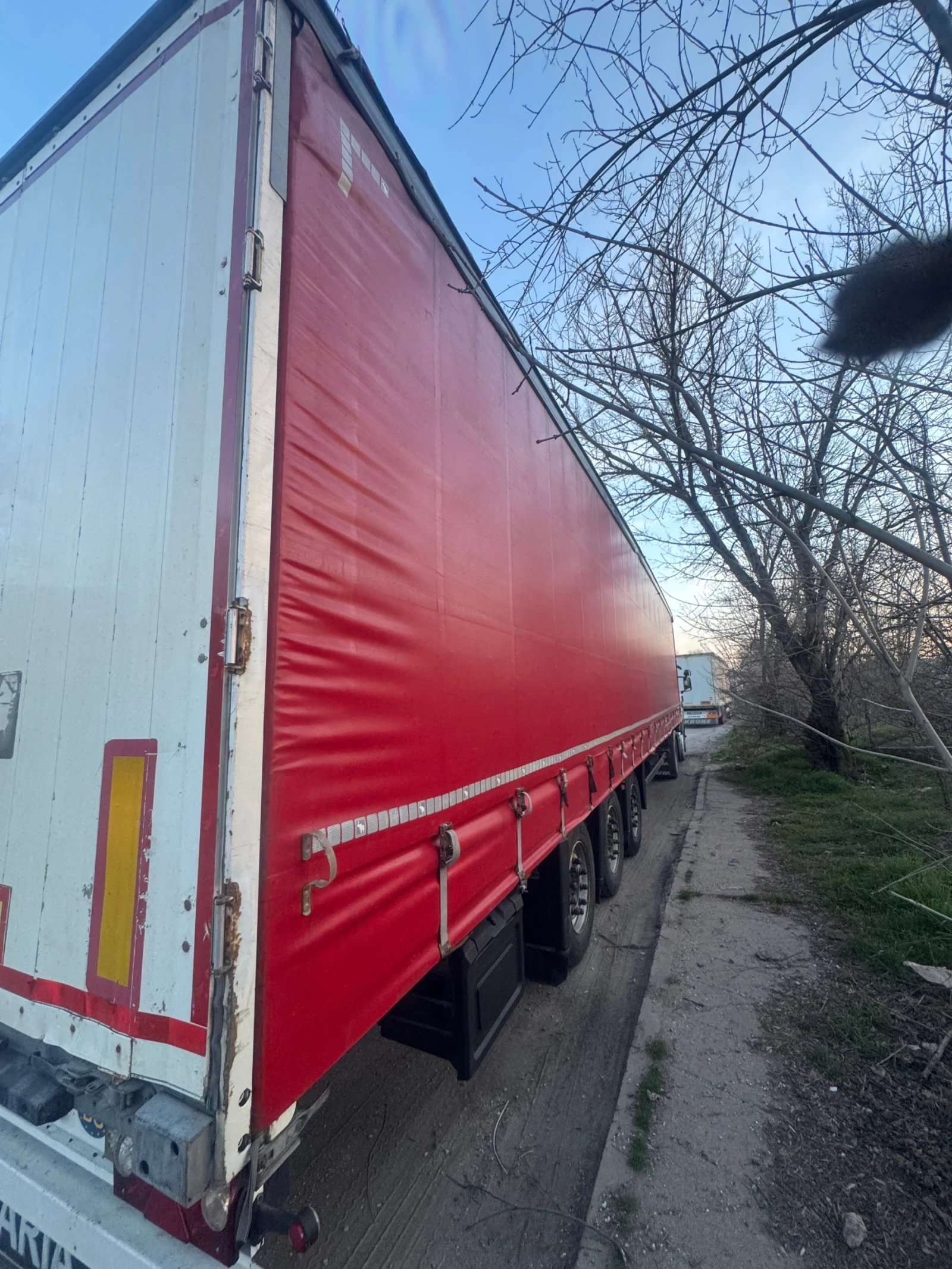 Полуремарке Schmitz Varios, снимка 4 - Ремаркета - 53817943