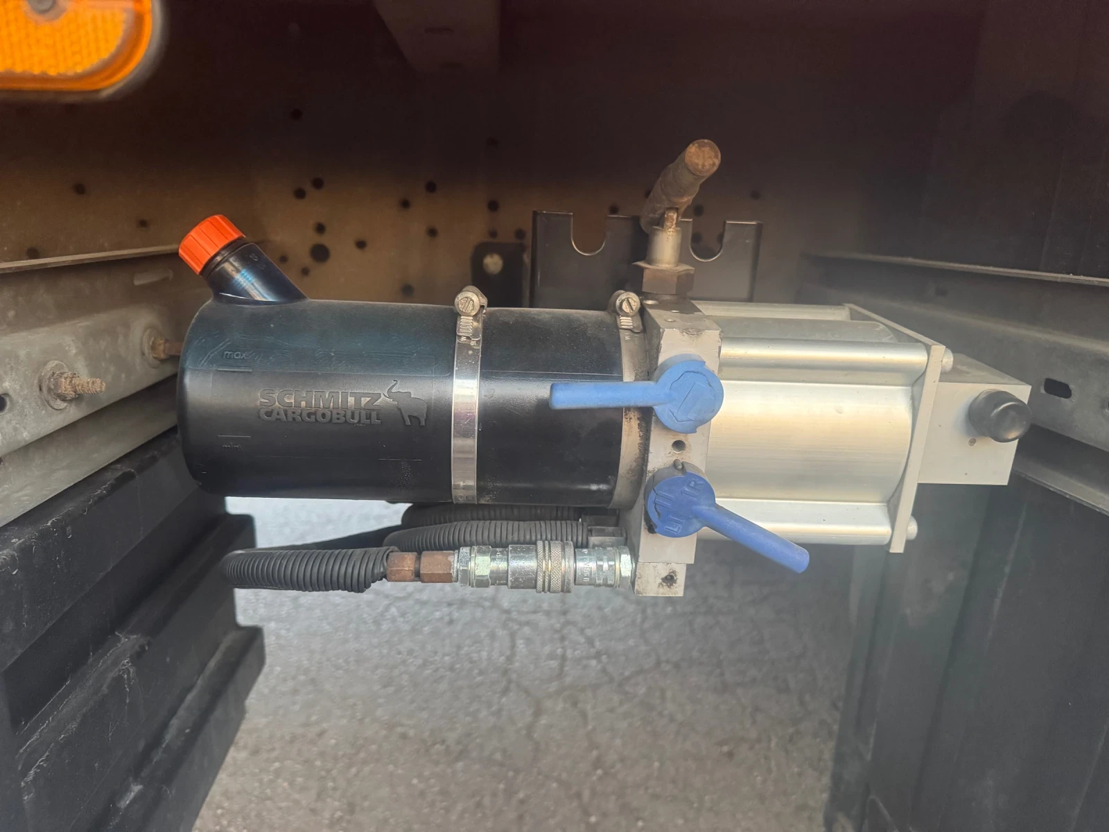 Полуремарке Schmitz Varios, снимка 5 - Ремаркета - 53817943