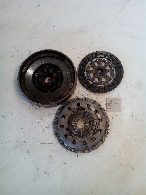 Маховик със съединител (комплект) за БМВ Е46 320D