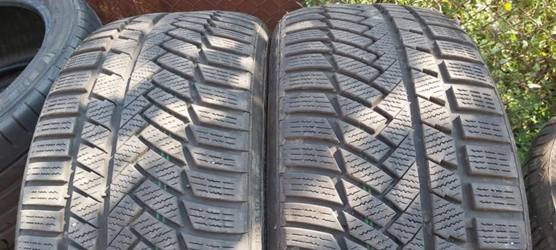 Гуми Зимни 235/35R19, снимка 3 - Гуми и джанти - 29865867