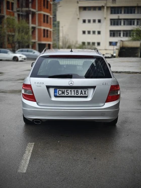 Mercedes-Benz C 220, снимка 4