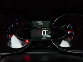 Renault Clio Intense Panoramic, снимка 8