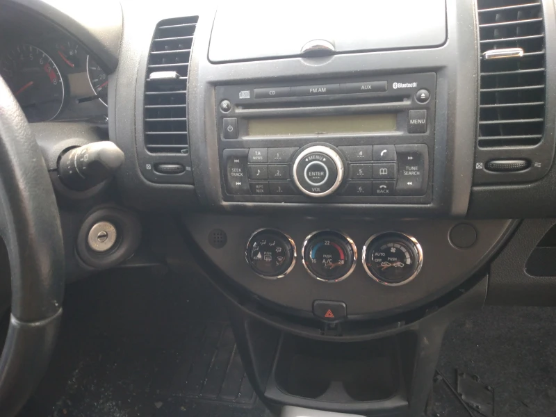 Nissan Note 1.6 i, снимка 5 - Автомобили и джипове - 37736442