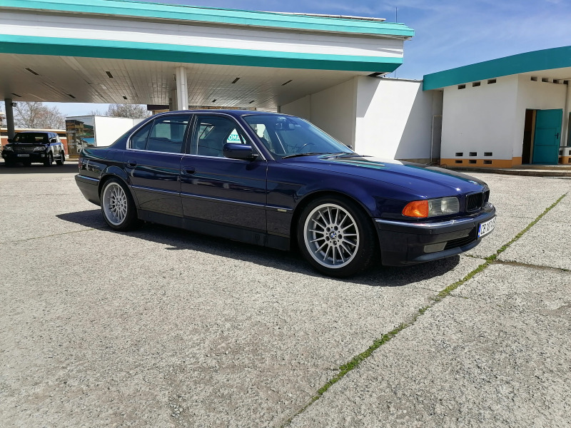 BMW 735, снимка 9 - Автомобили и джипове - 44836209