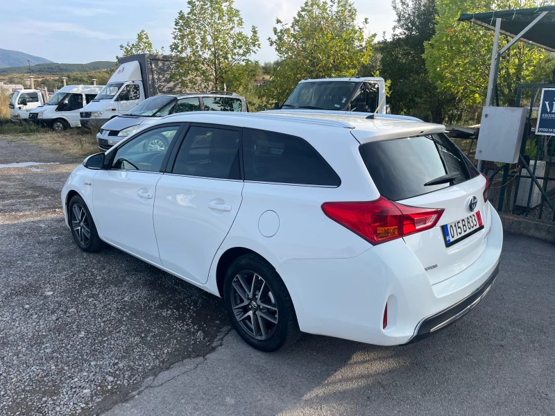 Toyota Auris 1.8 Xibrid Разпродаба!!, снимка 6 - Автомобили и джипове - 46970588