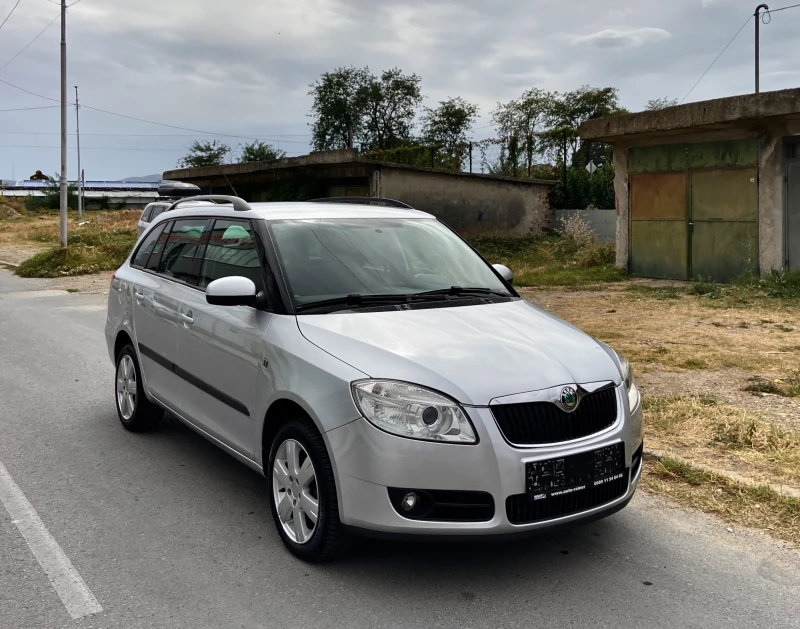 Skoda Fabia 1.6i 105к.с. КЛИМАТРОНИК* EXCLUSIVE* 177 000км* , снимка 2 - Автомобили и джипове - 47193312