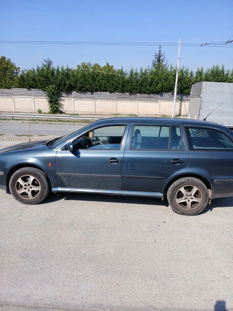 Skoda Octavia, снимка 6 - Автомобили и джипове - 47326792